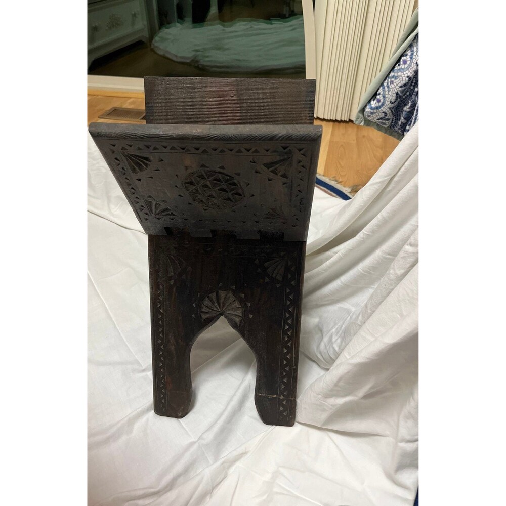 Book holder - Picture 5 of 7